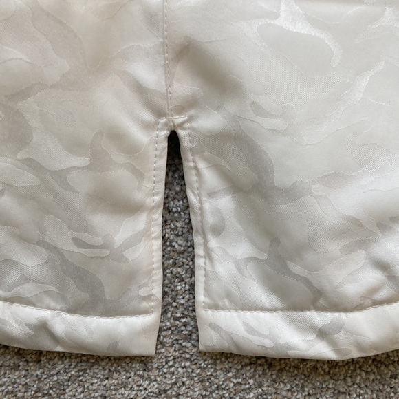 Snowboard or ski jacket - Picture 6 of 6